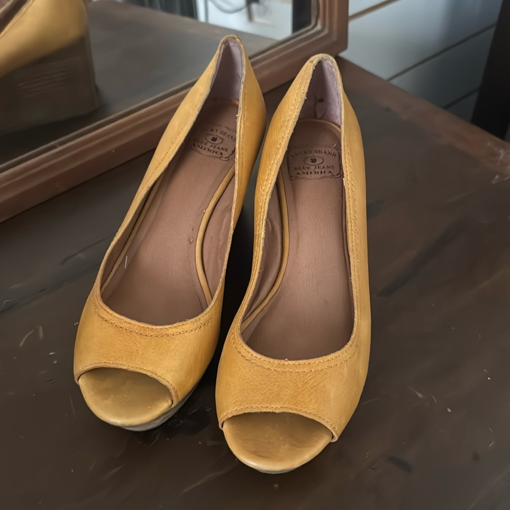 Lucky Brand wedge. Size 8.5